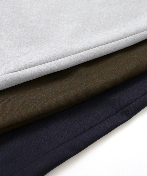 URBAN RESEARCH DOORS WOMENS(アーバンリサーチ ドアーズ ウィメンズ)の「DOORS サキソニーフレア膝丈スカート(スカート・レディース・グレー/カーキ/ネイビー・36/38)」の9枚目の写真