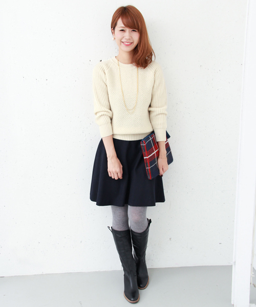 URBAN RESEARCH DOORS WOMENS(アーバンリサーチ ドアーズ ウィメンズ)の「DOORS サキソニーフレア膝丈スカート(スカート・レディース・グレー/カーキ/ネイビー・36/38)」の13枚目の写真