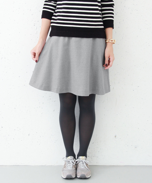 URBAN RESEARCH DOORS WOMENS(アーバンリサーチ ドアーズ ウィメンズ)の「DOORS サキソニーフレア膝丈スカート(スカート・レディース・グレー/カーキ/ネイビー・36/38)」の12枚目の写真