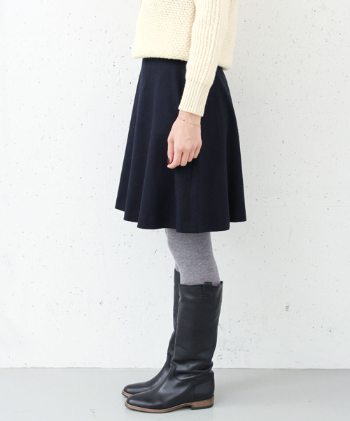 URBAN RESEARCH DOORS WOMENS(アーバンリサーチ ドアーズ ウィメンズ)の「DOORS サキソニーフレア膝丈スカート(スカート・レディース・グレー/カーキ/ネイビー・36/38)」の15枚目の写真