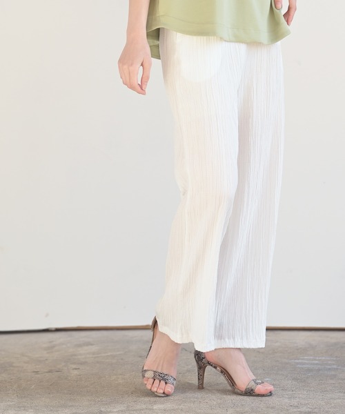 rps（アールピーエス）の「総柄スピンドルワイドパンツ（その他パンツ・レディース・ブラック/オフホワイト/ライトカーキ/グレイッシュベージュ・M）」の2枚目の写真