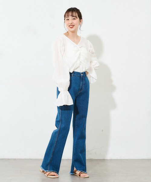 DISCOAT（ディスコート）の「デニムスリットパンツ（デニムパンツ・レディース・ブルー/サックスブルー・SMALL/MEDIUM/LARGE）」の9枚目の写真