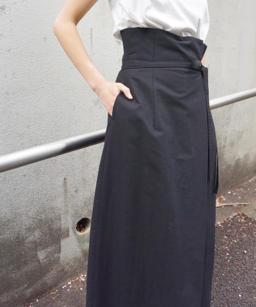 AZUL ENCANTO（アズールエンカント）の「前ラップ風スカート（スカート・レディース・ブラウン/ベージュ/ブラック/レッド・MEDIUM/SMALL）」の10枚目の写真