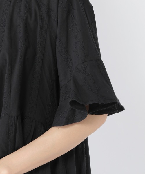 studio CLIP（スタディオクリップ）の「【低身長向けアイテム/WEB限定】総刺繍バックリボンワンピース（ワンピース・レディース・ブラック/サックスブルー・FREE）」の10枚目の写真