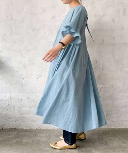 studio CLIP（スタディオクリップ）の「【低身長向けアイテム/WEB限定】総刺繍バックリボンワンピース（ワンピース・レディース・ブラック/サックスブルー・FREE）」の4枚目の写真