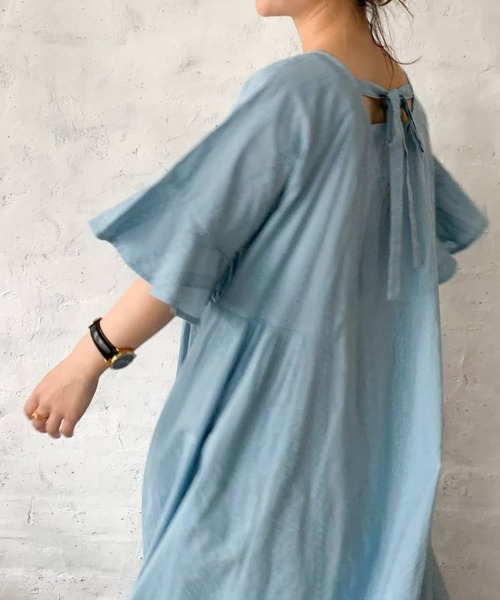 studio CLIP（スタディオクリップ）の「【低身長向けアイテム/WEB限定】総刺繍バックリボンワンピース（ワンピース・レディース・ブラック/サックスブルー・FREE）」の5枚目の写真