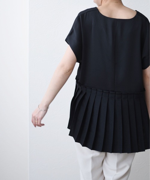 Eimee Law(エイミーロウ)の「バックプリーツトップス(その他トップス・レディース・ブラック/ライトベージュ・38)」の10枚目の写真