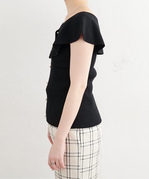 natural couture(ナチュラルクチュール)の「パール釦デザインひらっと衿ニット(ニット/セーター・レディース・アイボリー/ブラック/モカ/サックスブルー・FREE)」の21枚目の写真