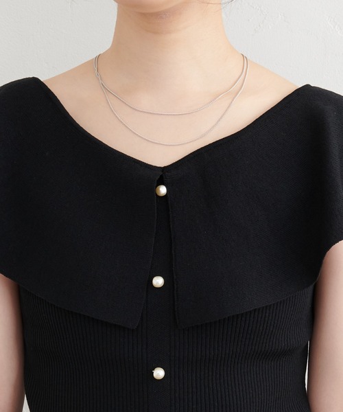 natural couture(ナチュラルクチュール)の「パール釦デザインひらっと衿ニット(ニット/セーター・レディース・アイボリー/ブラック/モカ/サックスブルー・FREE)」の7枚目の写真