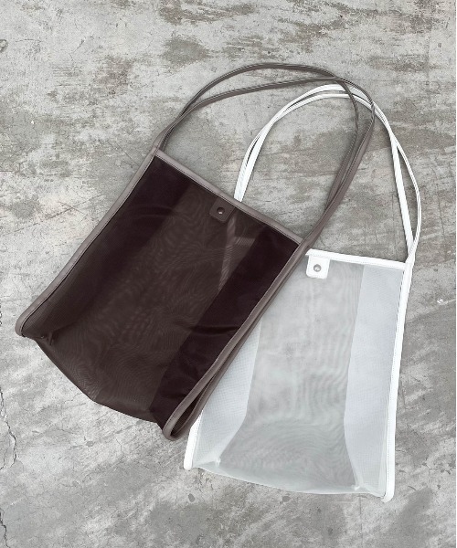 flaner（フラネ）の「シアートートバッグ【オリジナルロゴ巾着バッグ付き】（トートバッグ・レディース・ホワイト/ブラウン・FREE）」の3枚目の写真
