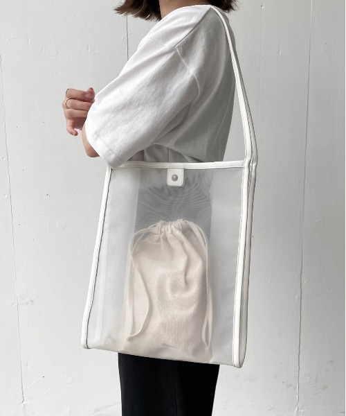 flaner（フラネ）の「シアートートバッグ【オリジナルロゴ巾着バッグ付き】（トートバッグ・レディース・ホワイト/ブラウン・FREE）」の10枚目の写真