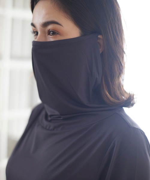 MATCH&more(マッチアンドモア)の「日焼け防止 フェイスカバー付き 長袖Tシャツ 接触冷感 ストレッチ(ゴルフグッズ・レディース・チャコールグレー/ホワイト/ブラック/ラベンダー/ネイビー/グレー/ダークグレー/ベージュ・MEDIUM/LARGE)」の10枚目の写真
