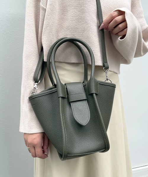 StyleSea(スタイルシー)の「2wayスクエアハンドバッグ (ストラップ付)(ハンドバッグ・レディース・ブラック/ネイビー/オフホワイト/カーキ/サックスブルー/ピンク/ブルー/ラベンダー/キャメル・FREE)」の1枚目の写真