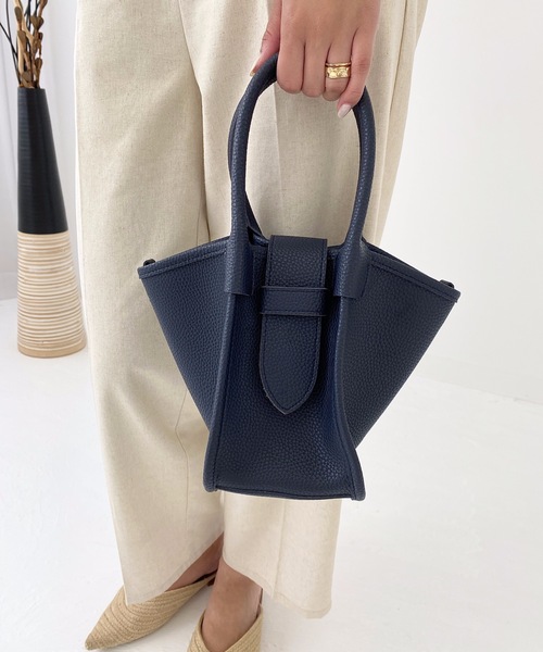 StyleSea(スタイルシー)の「2wayスクエアハンドバッグ (ストラップ付)(ハンドバッグ・レディース・ブラック/ネイビー/オフホワイト/カーキ/サックスブルー/ピンク/ブルー/ラベンダー/キャメル・FREE)」の19枚目の写真