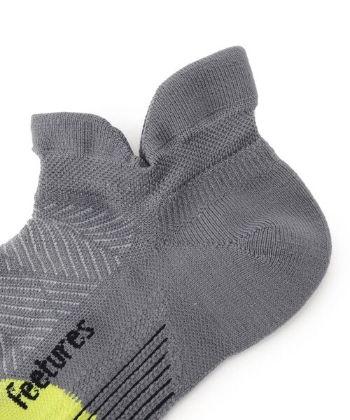 TAKEO KIKUCHI（タケオキクチ）の「◆feetures(R) ACTIVE ELITE/ショートソックス（ソックス/靴下・メンズ・チャコールグレー/ブルー/チャコール/ホワイト系5/グレー系4/ネイビー系4/ブルー系4/パープル系5・00）」の14枚目の写真