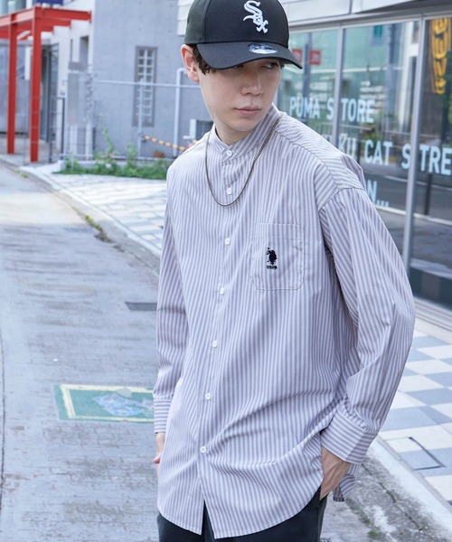 U.S. POLO ASSN.(ユーエスポロアッスン)の「U.S. POLO ASSN. /ユーエスポロアッスン 別注 ワンポイント刺繍ロゴ オーバーサイズ L/S バンドカラーブロード/デニム シャツ(シャツ/ブラウス・メンズ・ホワイト/ブラック/ネイビー/インディゴブルー/ブルー/ブルー系その他/ストライプ/グレイッシュベージュ/グレー/グリーン系・S/M/L)」の14枚目の写真