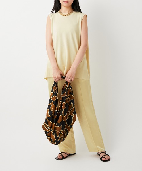 ADAM ET ROPE'（アダムエロペ）の「【セットアップ対応】メンアセリネンスリーブレスプルオーバー（Tシャツ/カットソー・レディース・ブラック/ベージュ/ピンク・FREE）」の5枚目の写真