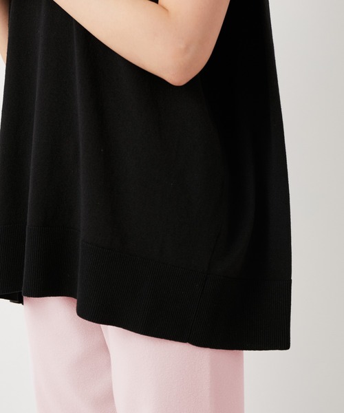 ADAM ET ROPE'（アダムエロペ）の「【セットアップ対応】メンアセリネンスリーブレスプルオーバー（Tシャツ/カットソー・レディース・ブラック/ベージュ/ピンク・FREE）」の12枚目の写真