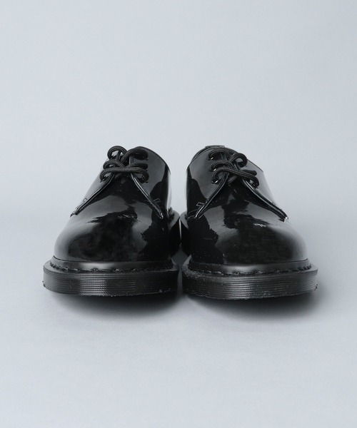 Dr. Martens(ドクターマーチン)の「【 Dr.Martens / ドクターマーチン 】 1461 PATENT LAMPER 3HOLE / 1461パテントランパー3ホール(ドレスシューズ・メンズ・ブラック・4/6/8/9/5/7)」の2枚目の写真