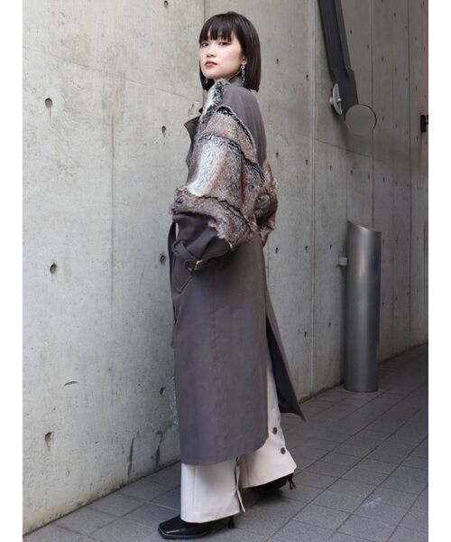 MURUA(ムルーア)の「ロングダブルトレンチコート(トレンチコート・レディース・ブラウン/カーキ/ダークグレー・FREE)」の19枚目の写真