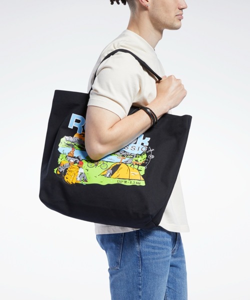 Reebok(リーボック)の「クラシックス ロードトリップ トートバッグ / Classics Road Trip Tote Bag(トートバッグ・メンズ・ブラック/オフホワイト/ネイビー/ライトブラウン・FREE)」の9枚目の写真