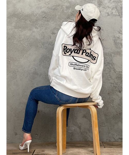 GYDA（ジェイダ）の「【WEB限定】RoyalPalmsスウェットBIGパーカー（パーカー・レディース・アイボリー/ブラック/ピンク・FREE）」の4枚目の写真