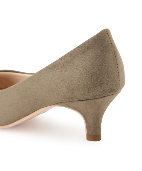 Juze(ジュゼ)の「【抗菌・防臭】【WEB限定6cmヒール】5cmヒールパンプス(パンプス・レディース・ブラック/グレー/ライトグレー/ベージュ/ブラック系その他/ベージュ系その他/カーキ/オリーブ・22.5cm/23.0cm/23.5cm/24.0cm/24.5cm/25.0cm)」の17枚目の写真