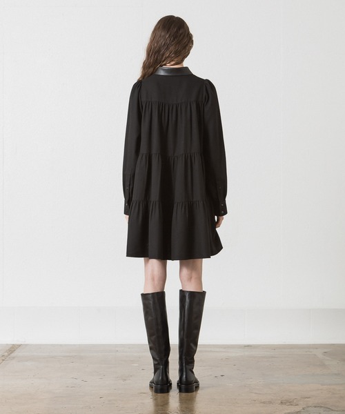 ALLUMER(アリュメール)の「ティアードミニワンピース(ワンピース・レディース・ブラック/チャコール・1)」の12枚目の写真
