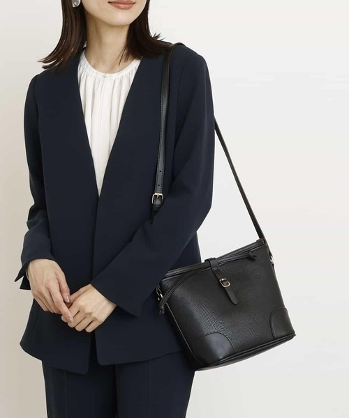 MK MICHEL KLEIN（エムケーミッシェルクラン）の「合成皮革 ショルダーバッグ（ショルダーバッグ・レディース・ベージュ/モカ/ブラック・00）」の2枚目の写真