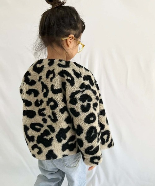 CIAOPANIC TYPY（チャオパニックティピー）の「【KIDS】【ZOZOTOWN限定】レオパードアニマルボアカーディガン（ノーカラージャケット・キッズ・ブラック/ベージュ/オフホワイト・SMALL/X-LARGE/MEDIUM/XX-LARGE/LARGE）」の16枚目の写真