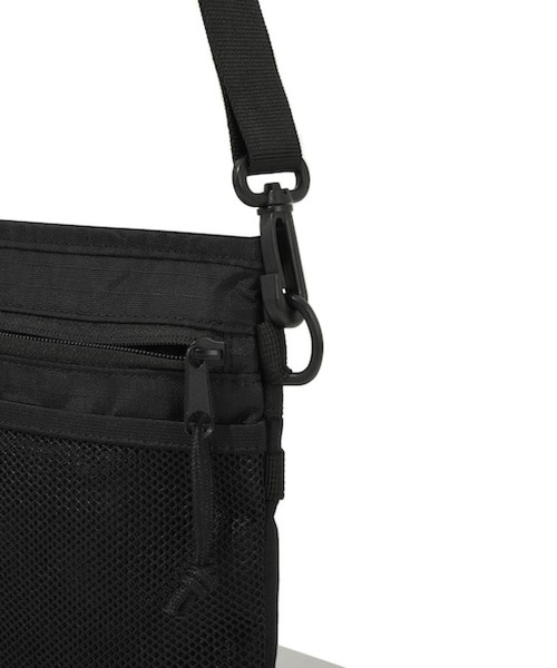 CHUCK(チャック)の「CHUCK/Sacoche Bag 2238930(ショルダーバッグ・レディース・ブラック・FREE)」の9枚目の写真