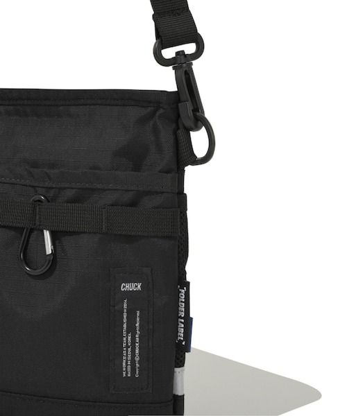 CHUCK(チャック)の「CHUCK/Sacoche Bag 2238930(ショルダーバッグ・レディース・ブラック・FREE)」の5枚目の写真
