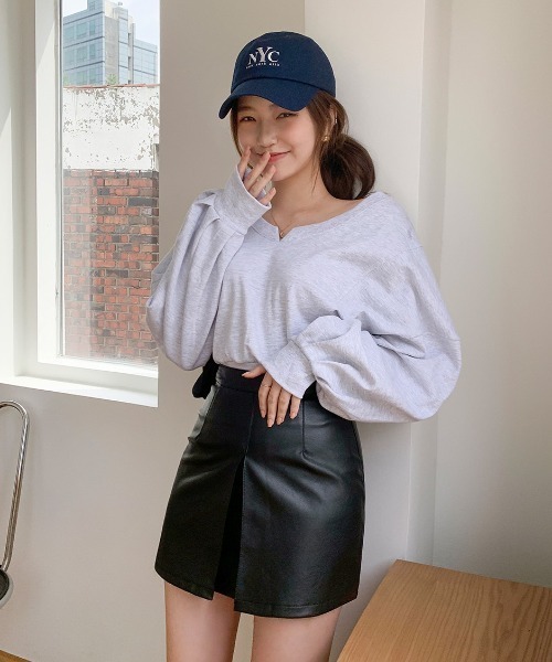 chuu（チュー）の「CHUU ピンタックレザーミニskirt（スカート・レディース・ベージュ/ブラック・MEDIUM/SMALL）」の12枚目の写真