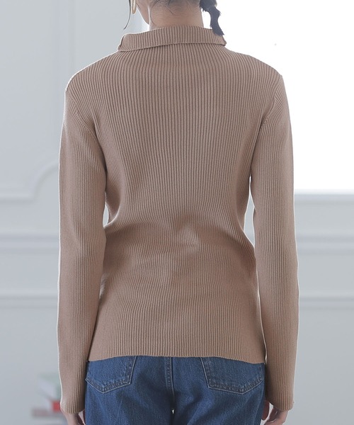 ElegChic(エレグシック)の「ハイネックスリムリブニット(ニット/セーター・レディース・ブラック/ダークグリーン/ボルドー/杢グレー/グレイッシュベージュ/オフホワイト・MEDIUM/X-LARGE/XXX-LARGE)」の21枚目の写真