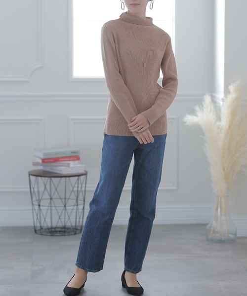 ElegChic(エレグシック)の「ハイネックスリムリブニット(ニット/セーター・レディース・ブラック/ダークグリーン/ボルドー/杢グレー/グレイッシュベージュ/オフホワイト・MEDIUM/X-LARGE/XXX-LARGE)」の22枚目の写真