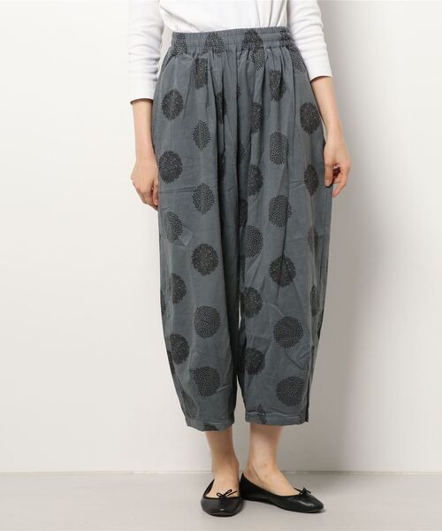 CERCA(チェルカ)の「BD/総柄 細リブ ワイドパンツ(その他パンツ・レディース・その他1/その他2/その他3/その他4・MEDIUM)」の4枚目の写真