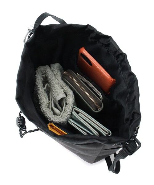 SHOO・LA・RUE(シューラルー)の「◆カラビナ付き VIAGGIO巾着ショルダー(ショルダーバッグ・レディース・チャコールグレー/ライトベージュ/ピンク系/カーキ系4・00)」の10枚目の写真