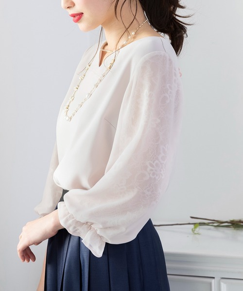 Rose Tiara(ローズティアラ)の「ガルーダドビークロスレース袖ブラウス(シャツ/ブラウス・レディース・ベージュ/ネイビー/ピンク・38/42/46)」の3枚目の写真