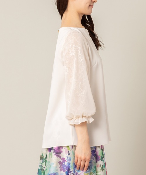 Rose Tiara(ローズティアラ)の「ガルーダドビークロスレース袖ブラウス(シャツ/ブラウス・レディース・ベージュ/ネイビー/ピンク・38/42/46)」の7枚目の写真