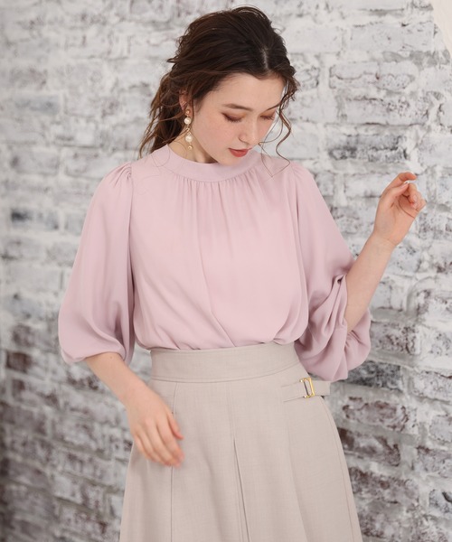 ASTORIA ODIER（アストリアオディール）の「バックリボンボリュームスリーブブラウス（シャツ/ブラウス・レディース・ホワイト/ブラック/ピンク/ラベンダー/ブラウン・MEDIUM）」の5枚目の写真