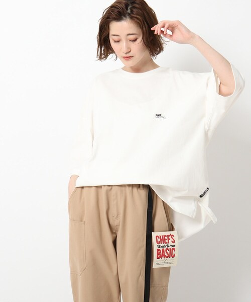 BASECONTROL(ベースコントロール)の「◆スーパービッグシルエット コットン天竺 ロゴプリント半袖Tシャツ(Tシャツ/カットソー・レディース・ブラック/アイボリー/ベージュ系/アイボリー系/ベージュ・99)」の2枚目の写真