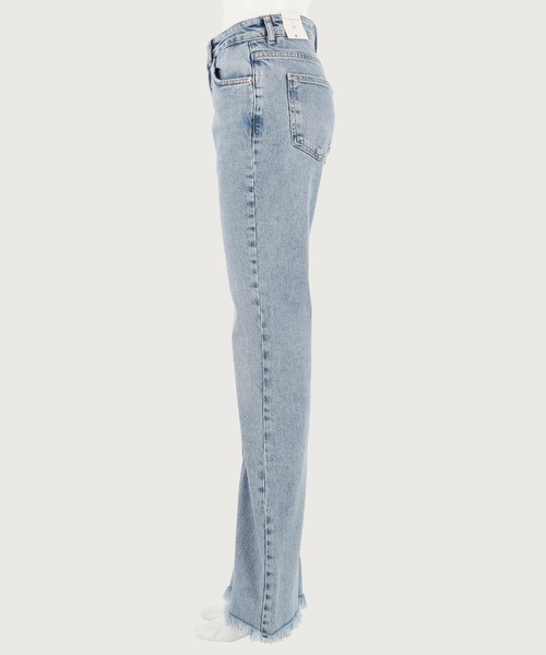 gina tricot（ジーナトリコ）の「Full length flare jeans（デニムパンツ・レディース・ブラック/ブルー・38/36/34/32）」の19枚目の写真