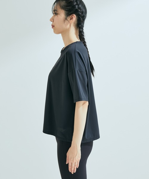 DESCENTE（デサント）の「【NERGY×DESCENTE】ビッグシルエットTシャツ（Tシャツ/カットソー・レディース・ライトグレー/ブラック・FREE）」の10枚目の写真