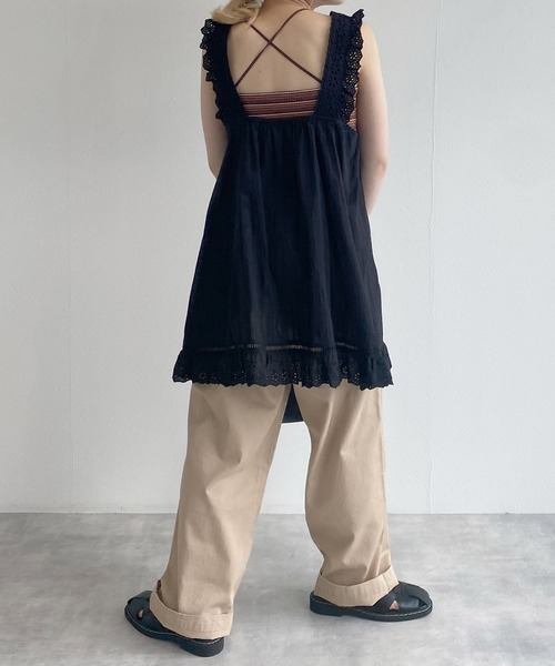 w closet（ダブルクローゼット）の「フリルレースタンクチュニック（チュニック・レディース・ブラック/オフホワイト・FREE）」の5枚目の写真