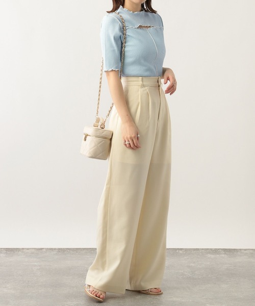 Heather(ヘザー)の「バストオープンメロ-T(5分袖) 299631(Tシャツ/カットソー・レディース・ホワイト/ブラック/ブルー・FREE)」の6枚目の写真