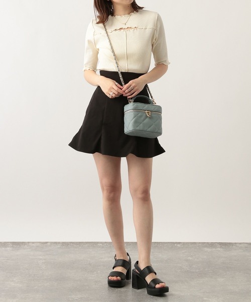 Heather(ヘザー)の「バストオープンメロ-T(5分袖) 299631(Tシャツ/カットソー・レディース・ホワイト/ブラック/ブルー・FREE)」の4枚目の写真