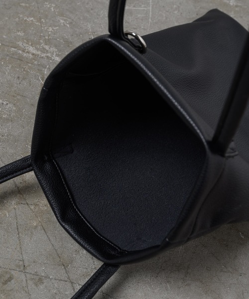 Alpinus(アルピナス)の「Alpinus - leather tote bag / レザートートバック(トートバッグ・メンズ・ブラック・FREE)」の19枚目の写真
