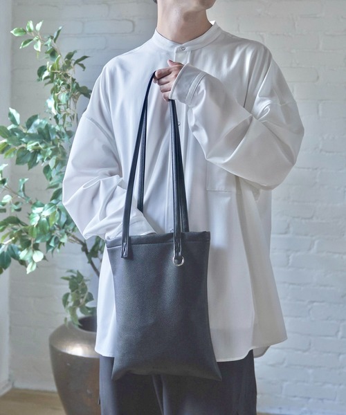 Alpinus(アルピナス)の「Alpinus - leather tote bag / レザートートバック(トートバッグ・メンズ・ブラック・FREE)」の12枚目の写真