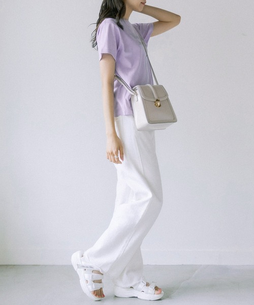 OLIVE des OLIVE(オリーブデオリーブ)の「ロゴ刺繍Tシャツ(Tシャツ/カットソー・レディース・ネイビー/オフホワイト/オレンジ/ラベンダー・FREE)」の17枚目の写真