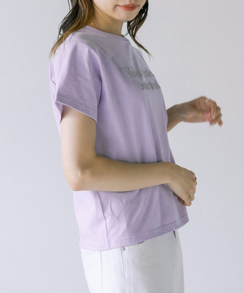 OLIVE des OLIVE(オリーブデオリーブ)の「ロゴ刺繍Tシャツ(Tシャツ/カットソー・レディース・ネイビー/オフホワイト/オレンジ/ラベンダー・FREE)」の20枚目の写真